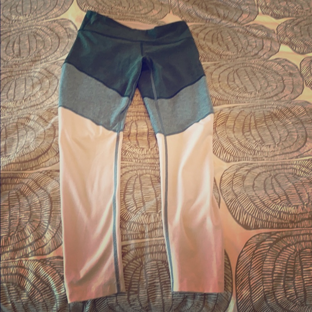 Outdoor voices leggings